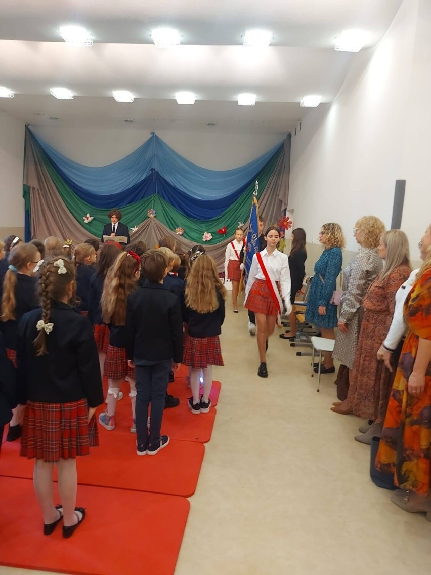 Dzień Komisji Edukacji Narodowej 2023 w Zespole Szkół Społecznych imienia Mikołaja Reja w Kielcach. Zobacz zdjęcia