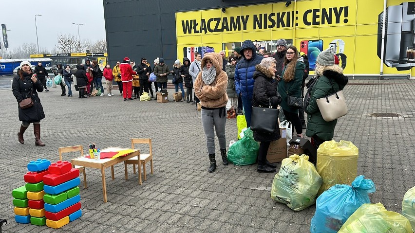Akcja Dziennika Zachodniego i naszemiasto.pl - „Choinka za Surowce Wtórne" w "Aniołów Park w Częstochowie