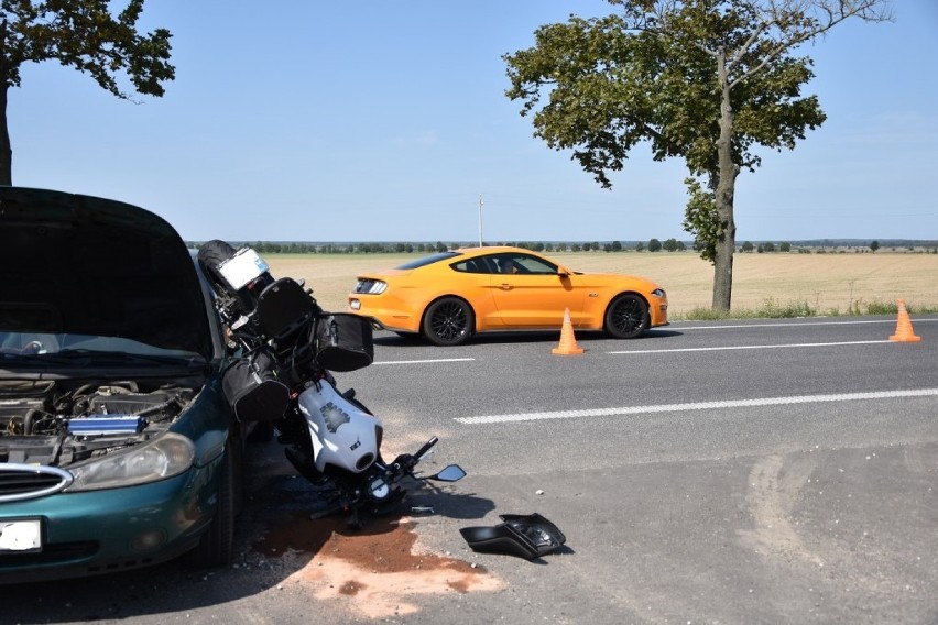 Fatalny wypadek z udziałem sportowego motocykla pod Lwówkiem