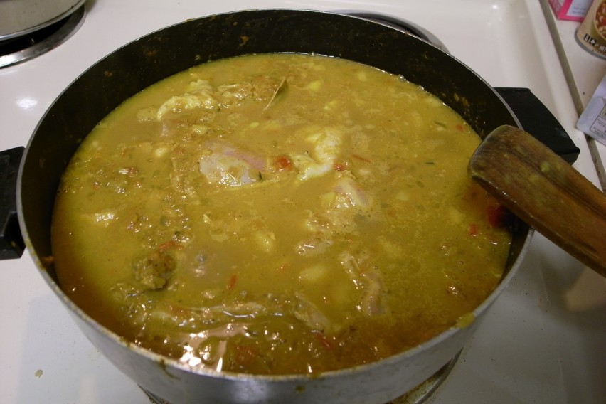Hasztag curry najczęściej wysyłany był z Tokio - 9,9 proc....