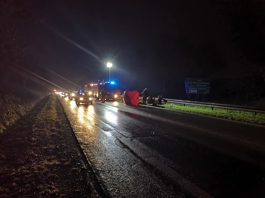 Tragiczny wypadek na DK1 w Dąbrowie Górniczej. Zginął mężczyzna