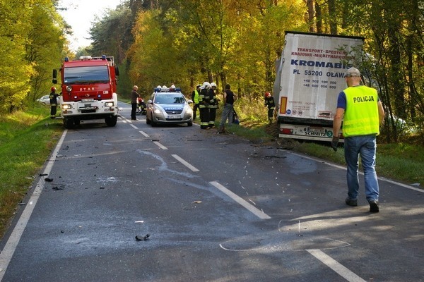 Wypadek w Gołanicach - policja szuka świadków.