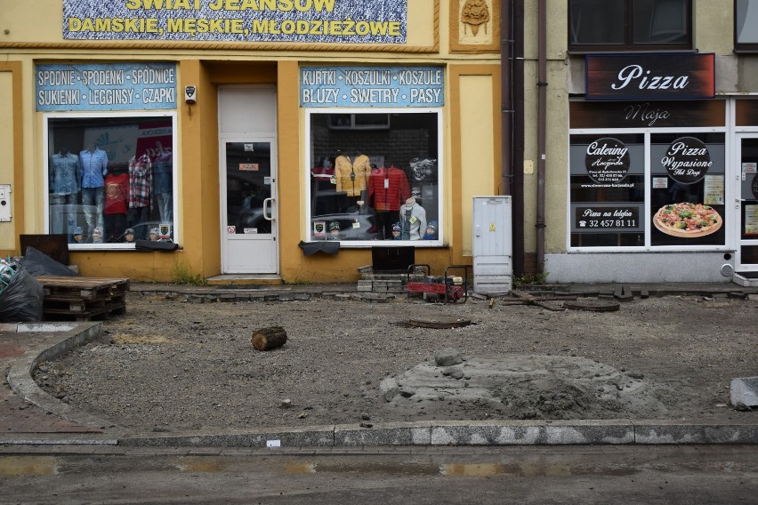 Powódź w Rydułtowach: ulica Ofiar Terroru zamieniła sie w...