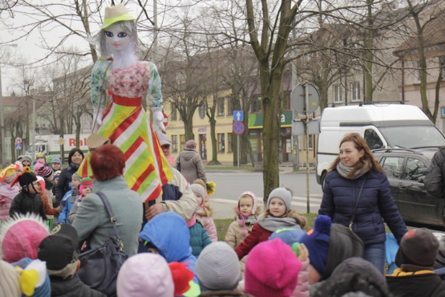 Mocno hałaśliwe wpędzanie zimy