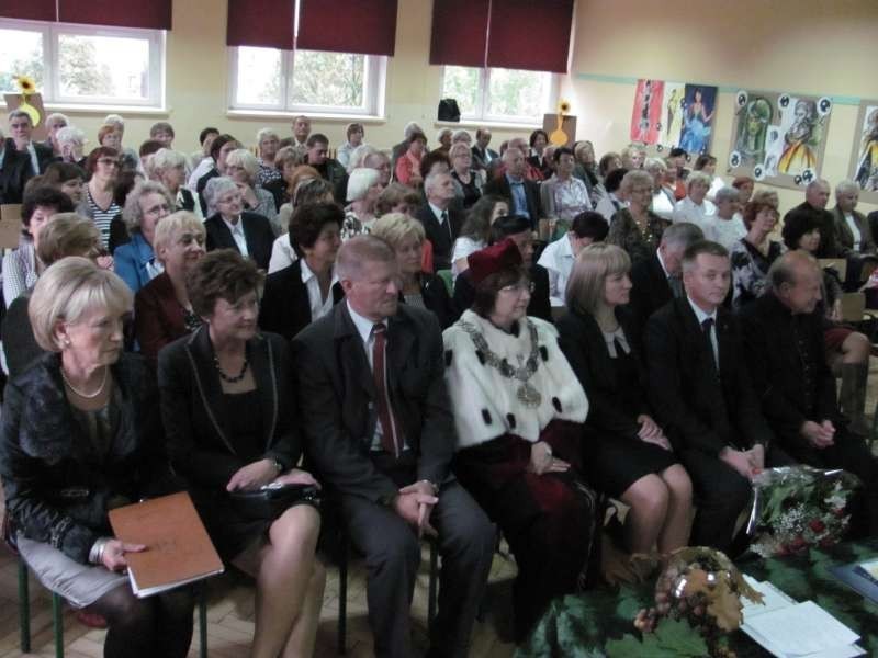 W Myszkowie zainaugurowano rok akademicki Uniwersytetu Trzeciego Wieku