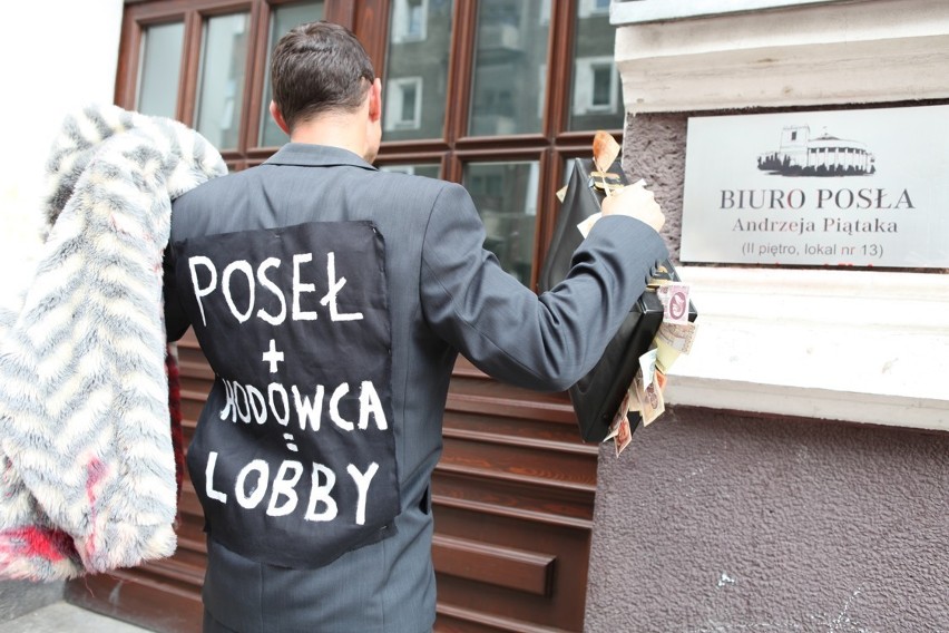Szczecin: Kolejny protest Szczecińskiej Inicjatywy na Rzecz Zwierząt Basta! [ZDJĘCIA]
