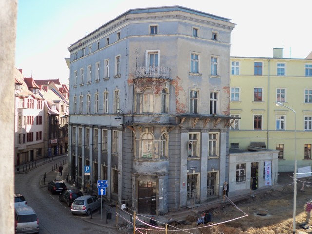 Trwa remont nowej siedziby biura komunikacji Urzędu Miejskiego w Wałbrzychu przy pl. Magistrackim. Ma zostać uruchomione do końca kwietnia