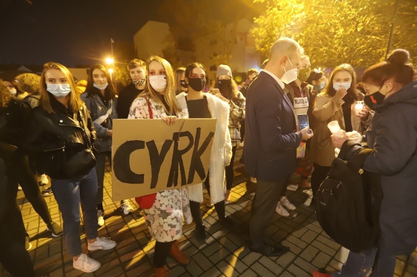 Generalny strajk kobiet przeciw zaostrzeniu prawa aborcyjnego. Dziś protest sparaliżuje całą Polskę