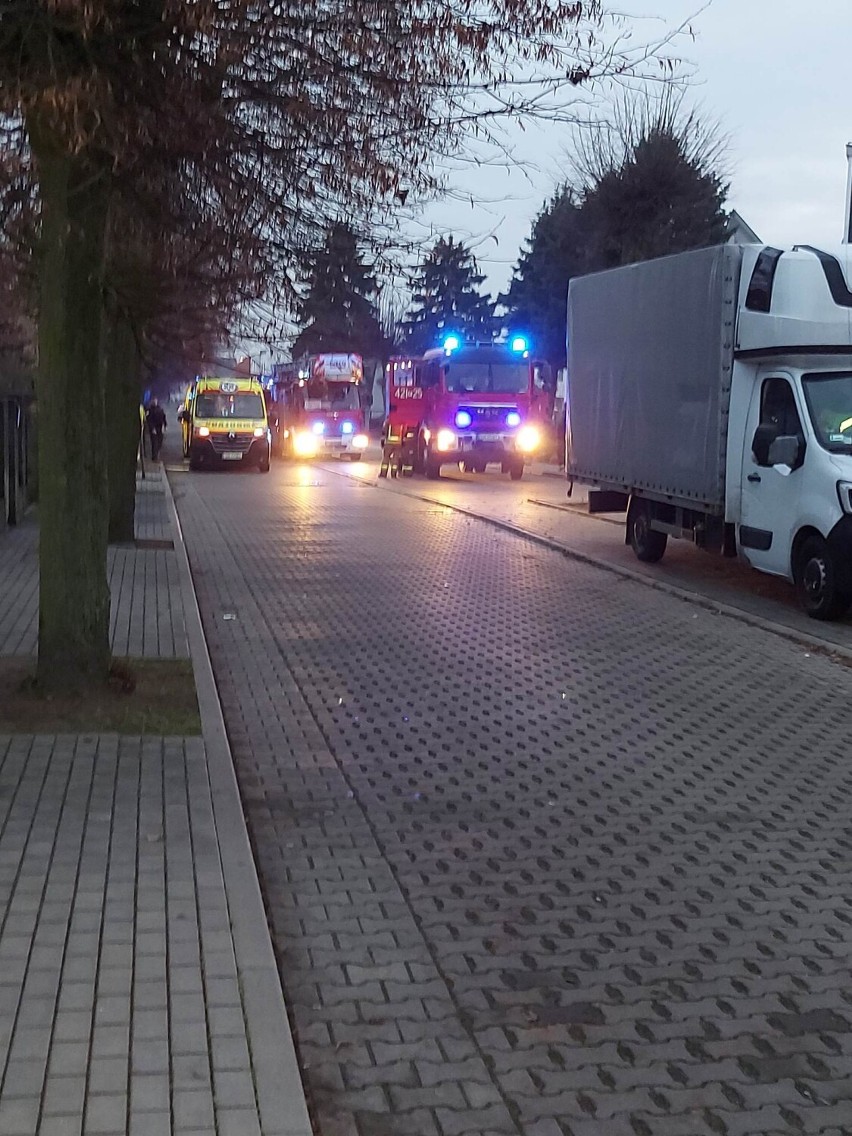 Gniezno. Tragedia na ulicy 28 grudnia. Na miejscu znaleziono zwłoki mężczyzny