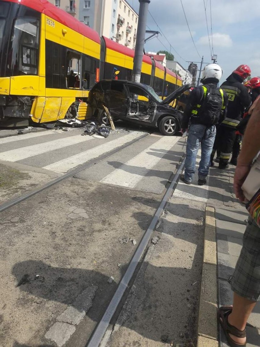 Karambol na Grójeckiej i Wawelskiej. Są ogromne utrudnienia...