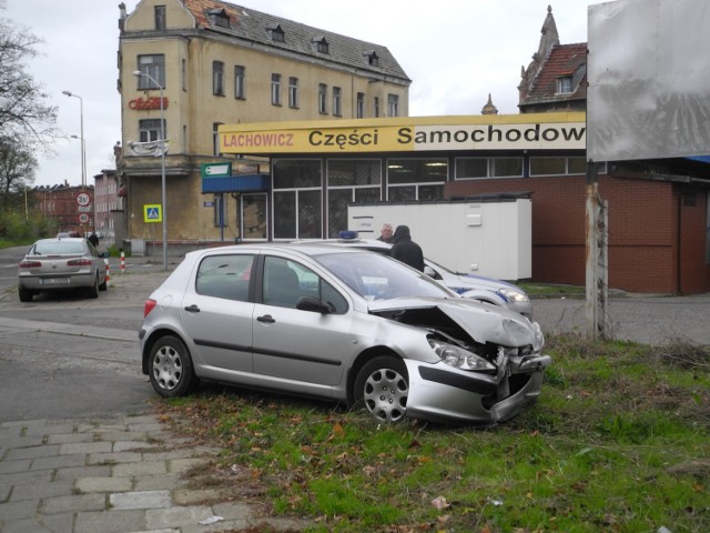 Jedno z aut, które ucierpiały w kolizji należy do firmy EKO III.