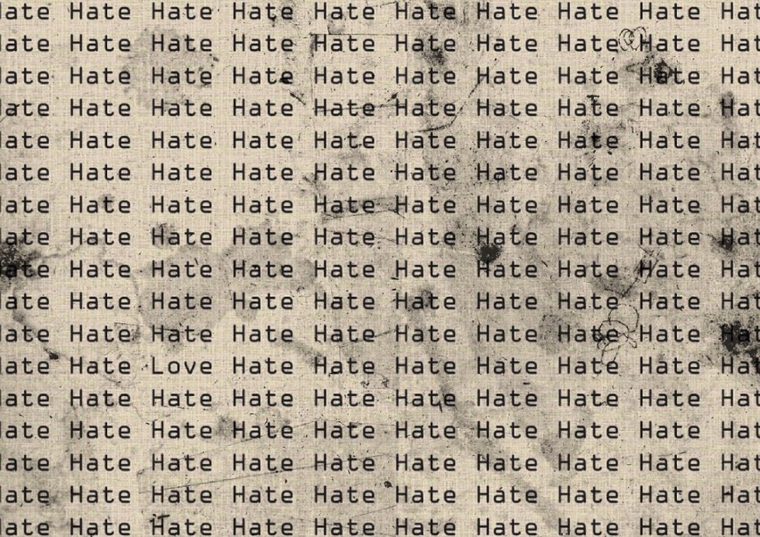 Dlaczego hejtujemy i po co nam ta nienawiść w sieci?