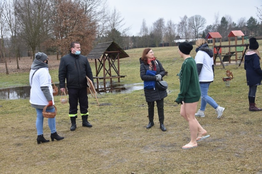 Morsowali i pomagali. Na plaży w Kobylcu także odbyła się akcja dla małej Olgi 