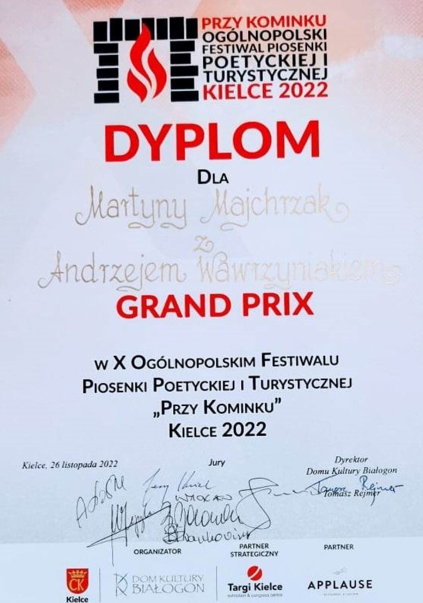 Andrzej Wawrzyniak i Martyna Majchrzak z Grand Prix festiwalu  „Przy Kominku" w Kielcach