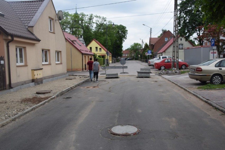 Łeba szykuje się do sezonu. Opóźnia się przebudowa ul. Powstańców Warszawy 