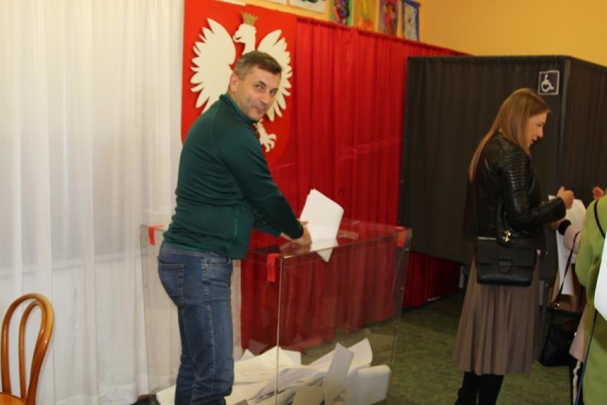 W Wolsztynie trwają wybory samorządowe [ZDJĘCIA]