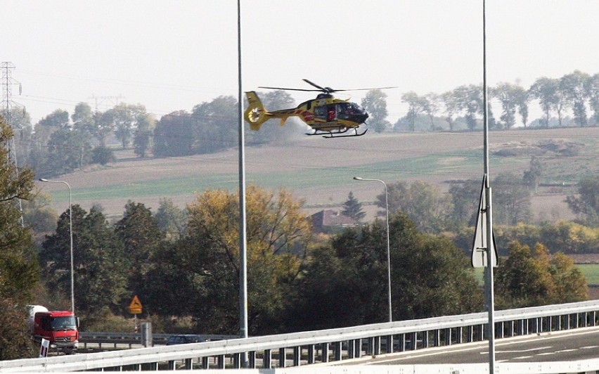 Wypadek na autostradzie A4, ranna kobieta zabrana śmigłowcem [ZDJĘCIA]