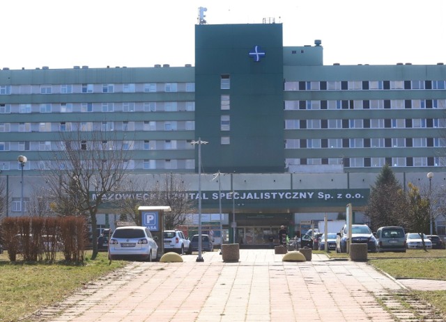 Od poniedziałku oddział ginekologiczno–położniczy Mazowieckiego Szpitala Położniczego w Radomiu przyjmuje już pacjentki. Z powodu koronawirusa nie ma natomiast przyjęć na oddział I wewnętrzny.