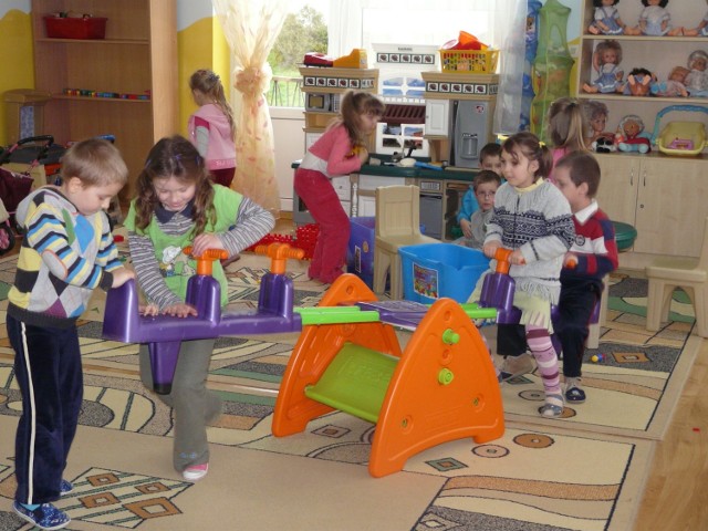 Rodzice małych dzieci od nowego roku szkolnego więcej zapłacą za pobyt maluchów w tomaszowskich przedszkolach