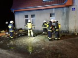 Nocny pożar w budynku wielorodzinnym w  Leźnie - akcję zakończono po 3 godzinach