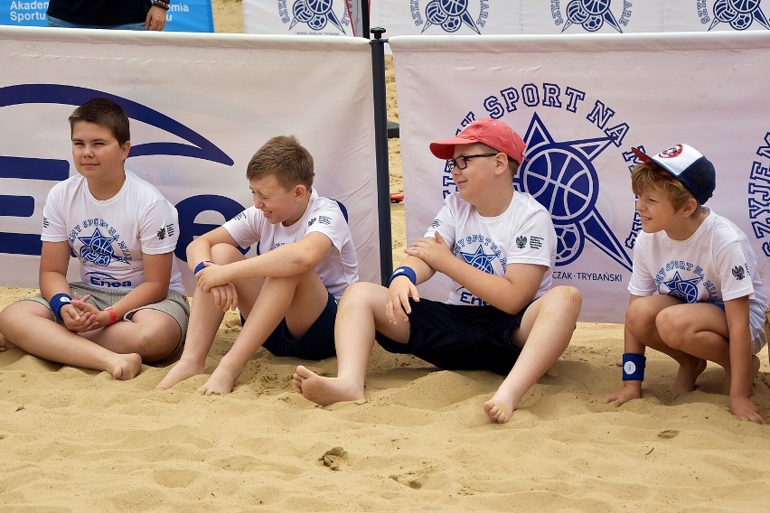 Piła. Sławni sportowcy trenowali z dziećmi w ramach projektu „Szyjemy sport na miarę”. Zobaczcie zdjęcia 