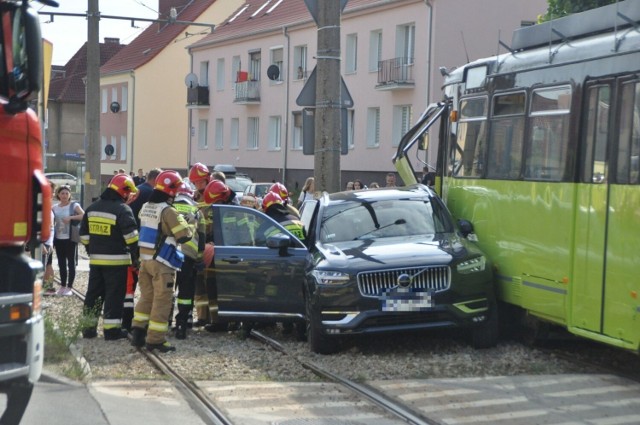 Do kolizji samochodu z tramwajem najczęściej dochodzi na przejeździe pomiędzy ul. Kazimierza Wielkiego i Kukuczki.