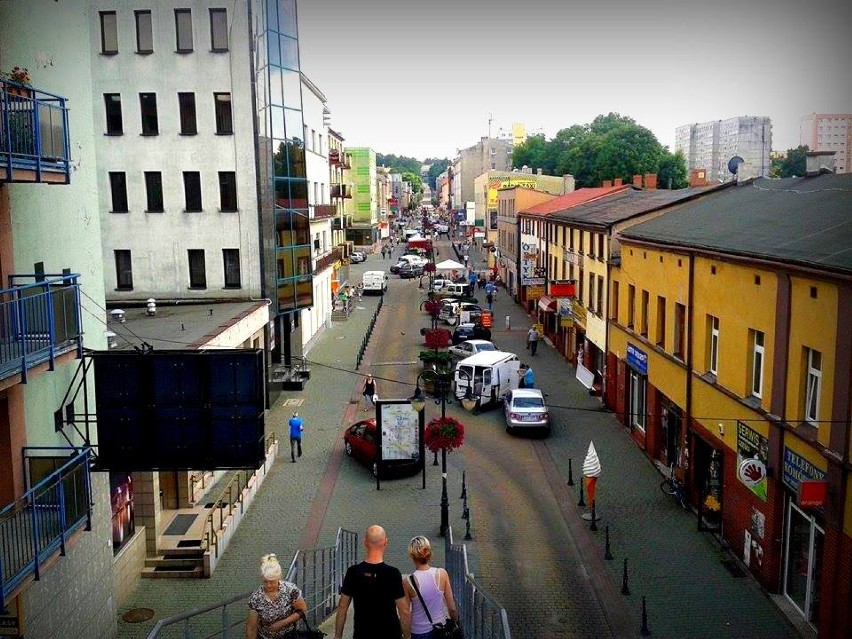 Ulica 3 Maja - główny deptak w Dąbrowie Górniczej