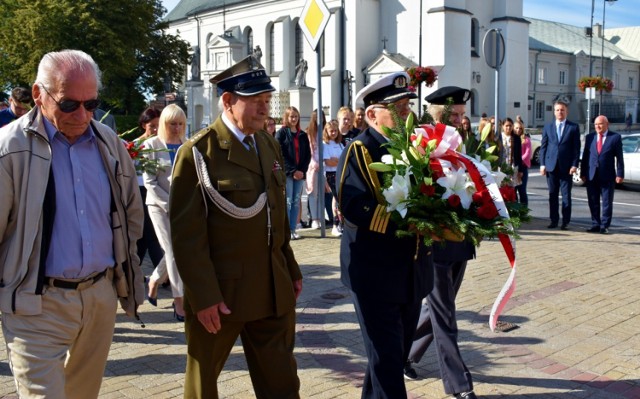 Piotrków: Upamiętnili rocznicę ataku ZSRR na Polską 17 września