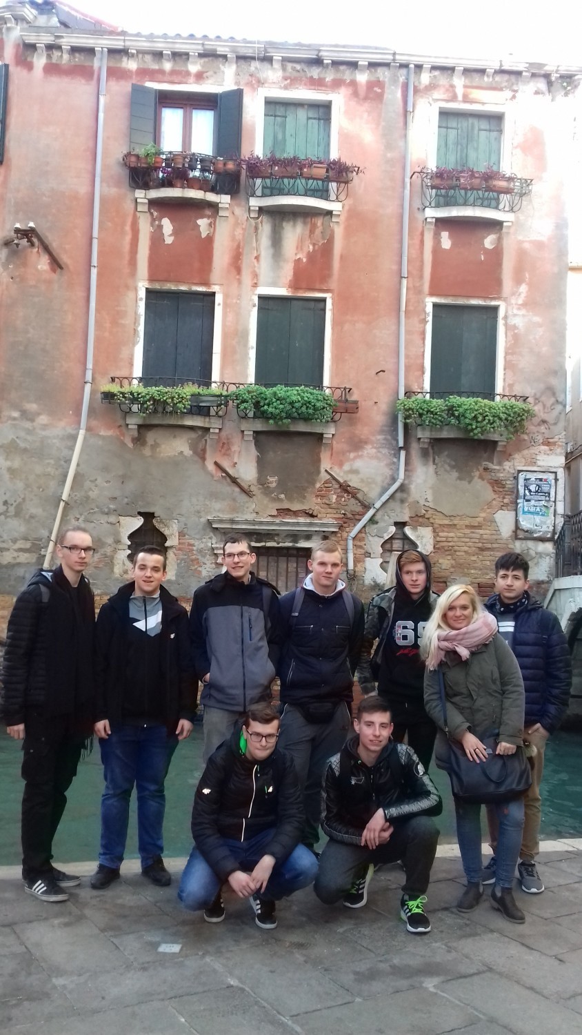 Uczniowie ZSP nr 2 w Piotrkowie wyjechali na praktyki do Włoch i Hiszpanii