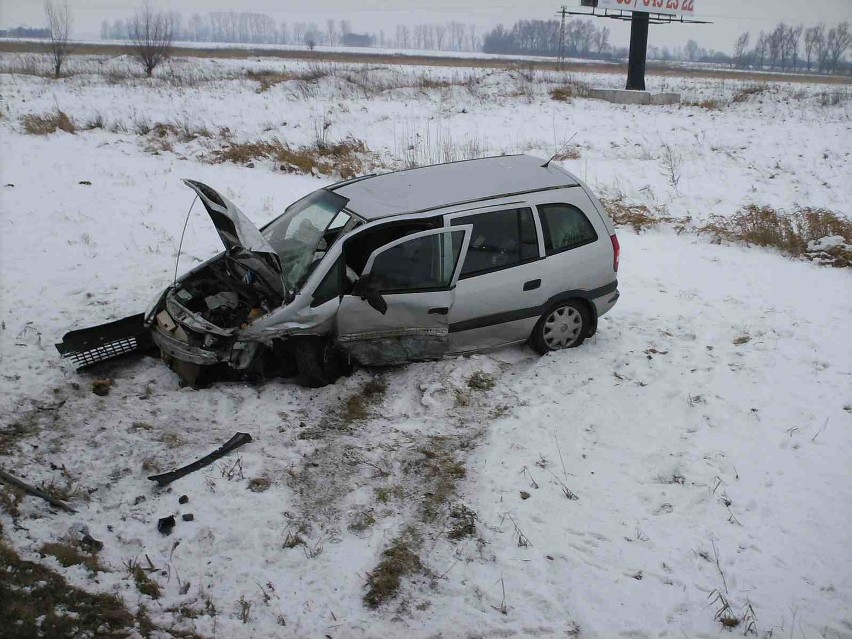 - Ze wstępnych ustaleń wynika, że renault megane jadąc w...