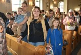 Święconka 2024 w kościele pw. św. Michała Archanioła w Kiełpinie. Tłumy rodziców z dziećmi i koszyczkami!