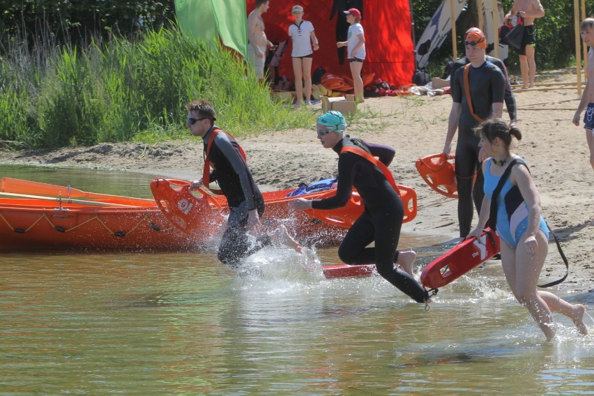 Ćwiczenia na Jeziorze Kierskim: Wodniacy ratują tonącego [ZDJĘCIA]