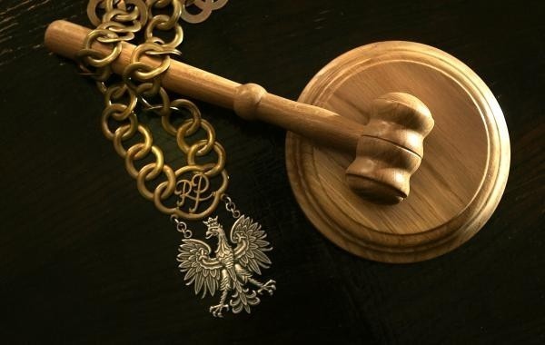 Kraków: sąd obniża wyrok na bankowego rabusia