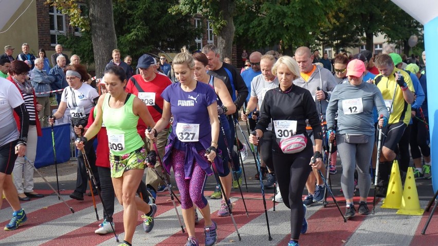 Bieg im. Tadeusza Zielińskiego w Trzciance: zdjęcia zawodników Nordic Walking [FOTO]