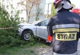 Zderzenie dwóch samochodów na ulicy Górnośląskiej w Kaliszu. Ucierpiał też zaparkowany opel ZDJĘCIA