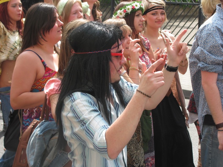 Kalisz: Juwenalia 2012 oficjalnie zainaugurowane. Studenci wzięli władzę w mieście. FILM, ZDJĘCIA