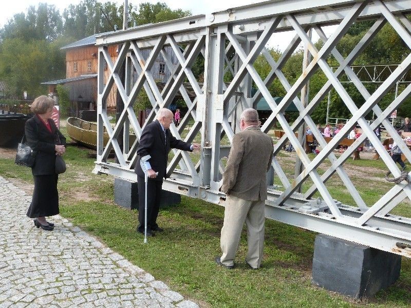 Nowa brama i wystawa w Skansenie Rzeki Pilicy