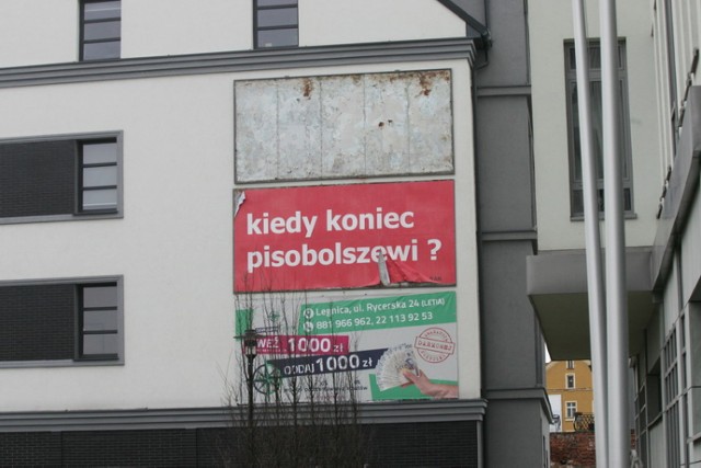 Billboard przy ulicy Wrocławskiej w Legnicy