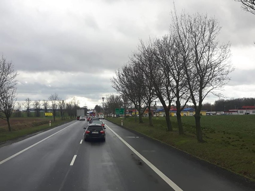 Zgorzelec: Kolizja drogowa pomiędzy zjazdem z autostrady a rondem Solidarności