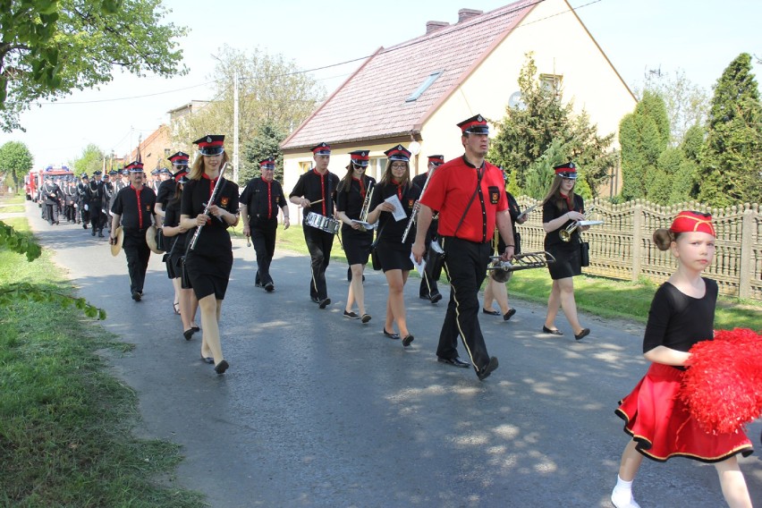 Uroczyste obchody 90-lecia Ochotniczej Straży Pożarnej Komorze w gminie Żerków [ZDJĘCIA]