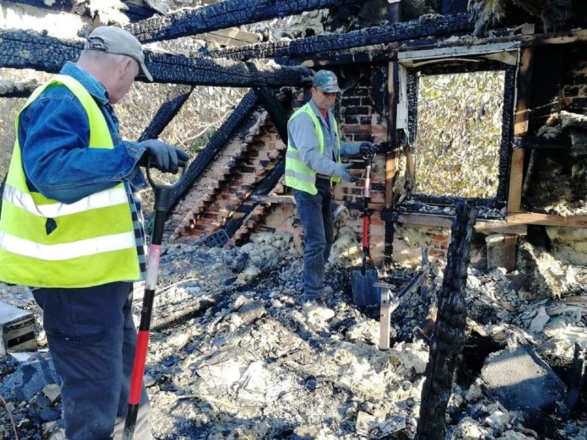 Rodzina straciła dom i cały dobytek w pożarze. Potrzebna jest pomoc