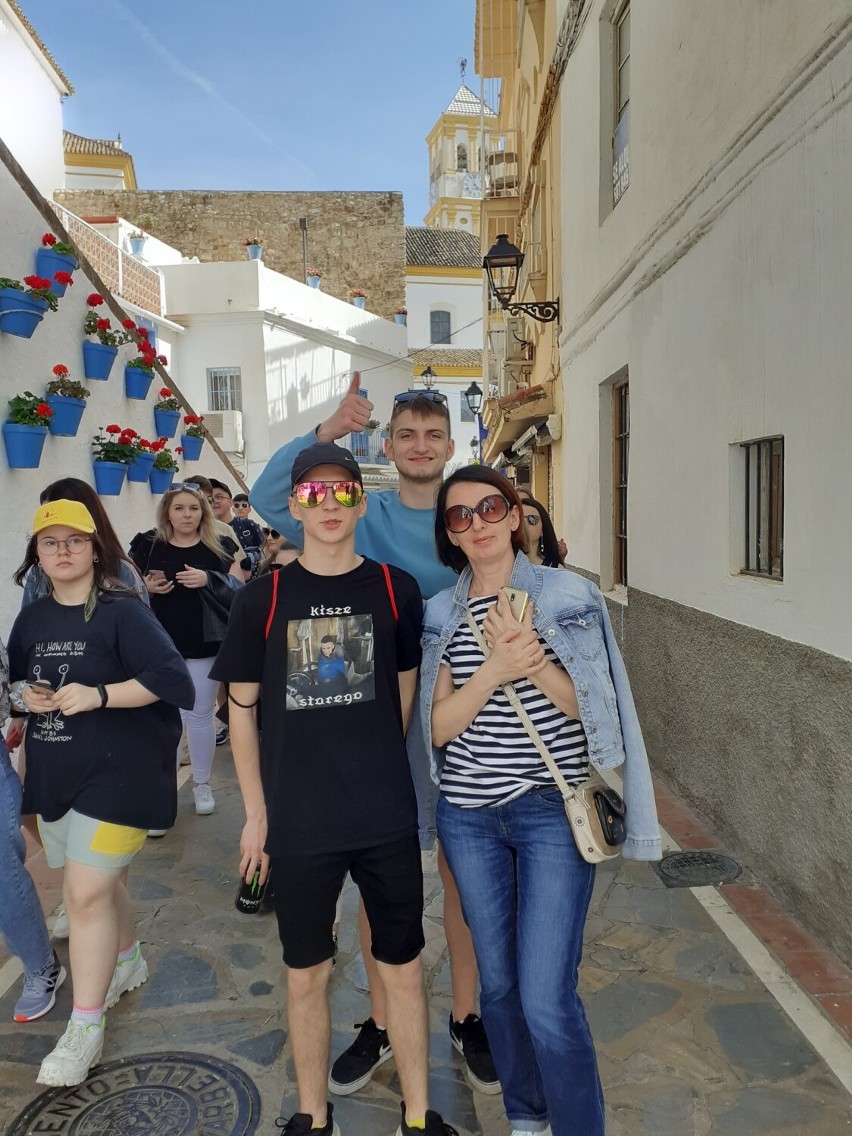 Uczniowie polecieli na praktyki do słonecznej Hiszpanii