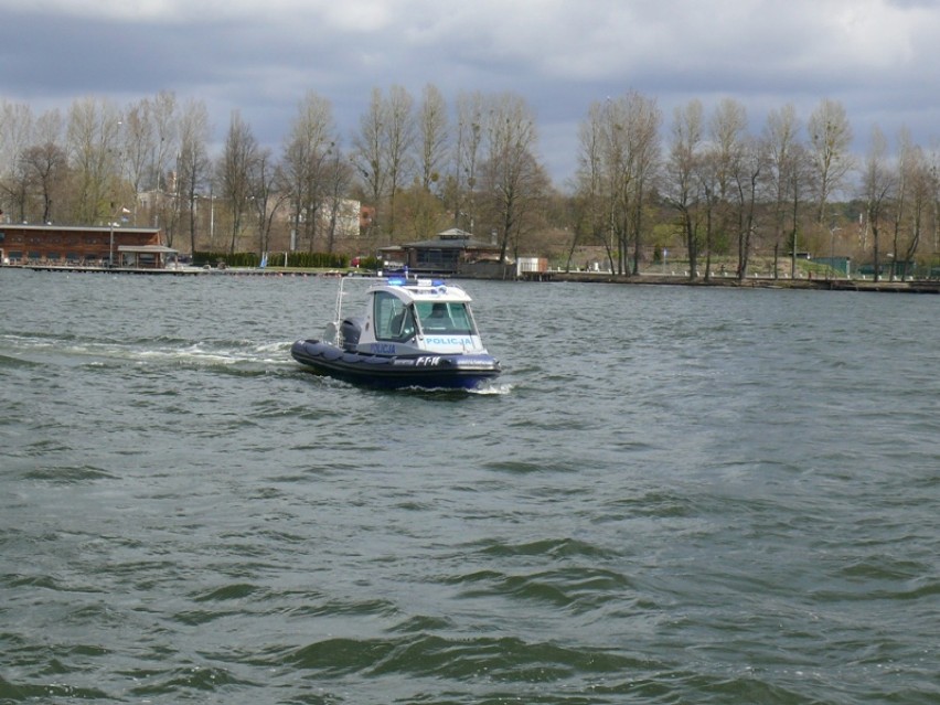 Policjanci przygotowali 200. konną łódź patrolową