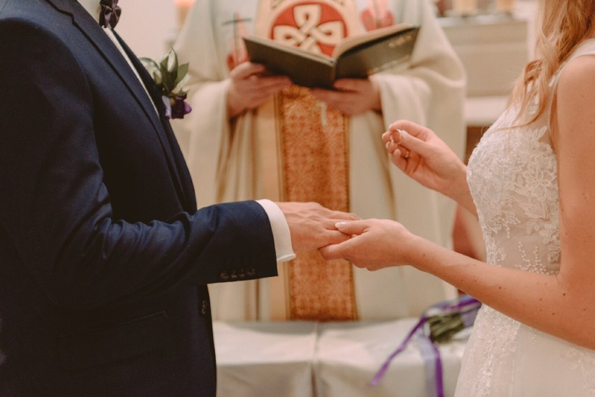W 2022 roku w parafii udzielono 11 ślubów. To o 5 mniej, niż...