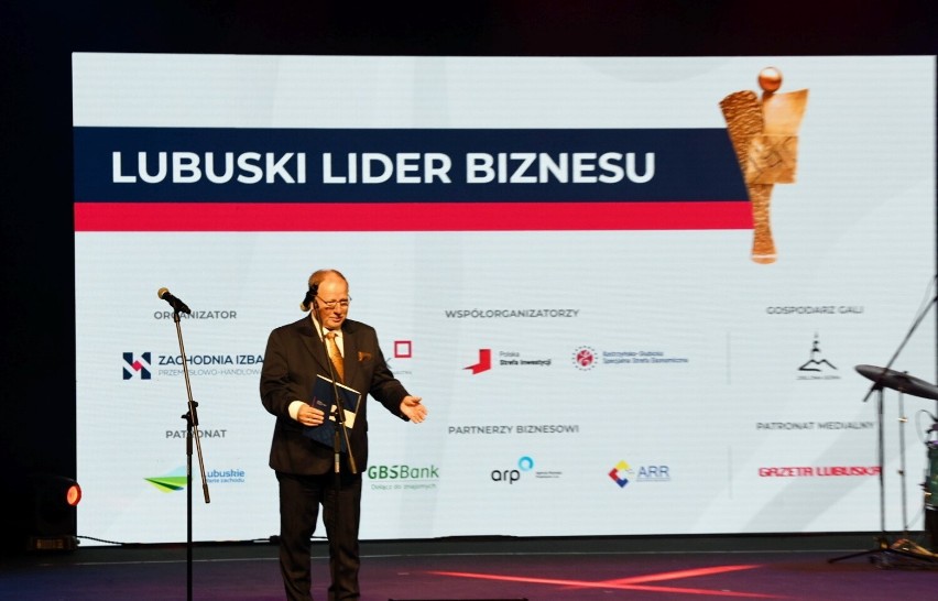 Laureatom gratulował m.in. Jerzy Korolewicz, prezes ZIPH
