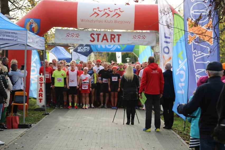 Wolsztyńscy biegacze po raz dziewiąty na sportowo uczcili Święto Niepodległości