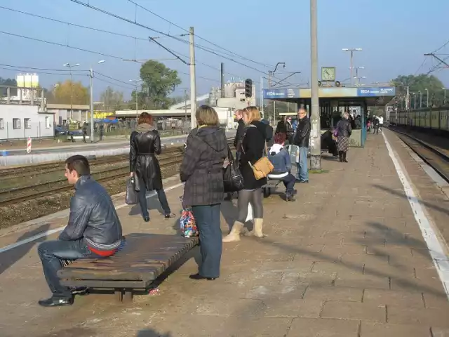 Dworzec kolejowy w Redzie