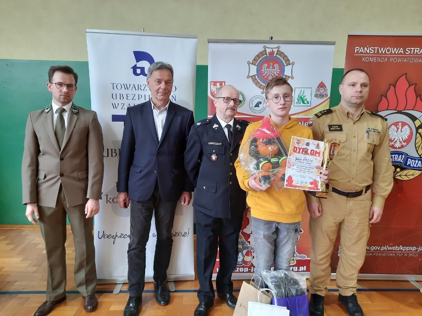 Powiatowy turniej wiedzy pożarniczej w Jaśle dla młodzieży szkolnej