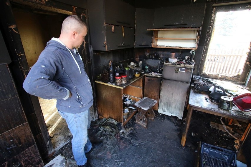Dramat rodziny z Kielc. Doszczętnie spłonął ich dom, nie mają nic. Możemy pomóc  