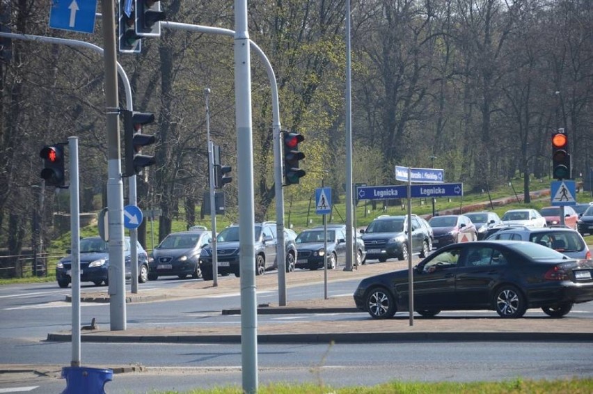 Głogów: W ciągu dwóch lat skrzyżowanie ulic Legnickiej i Piłsudskiego będzie rondem 
